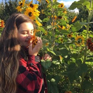 Meet your Posher, Katelyn